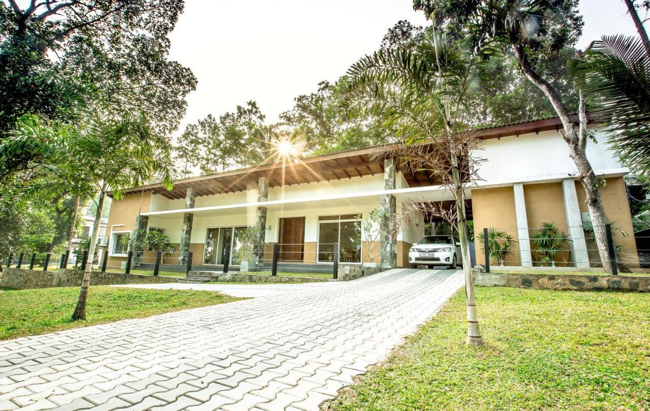 Temple Pond Villa Colombo Piliyandala Εξωτερικό φωτογραφία